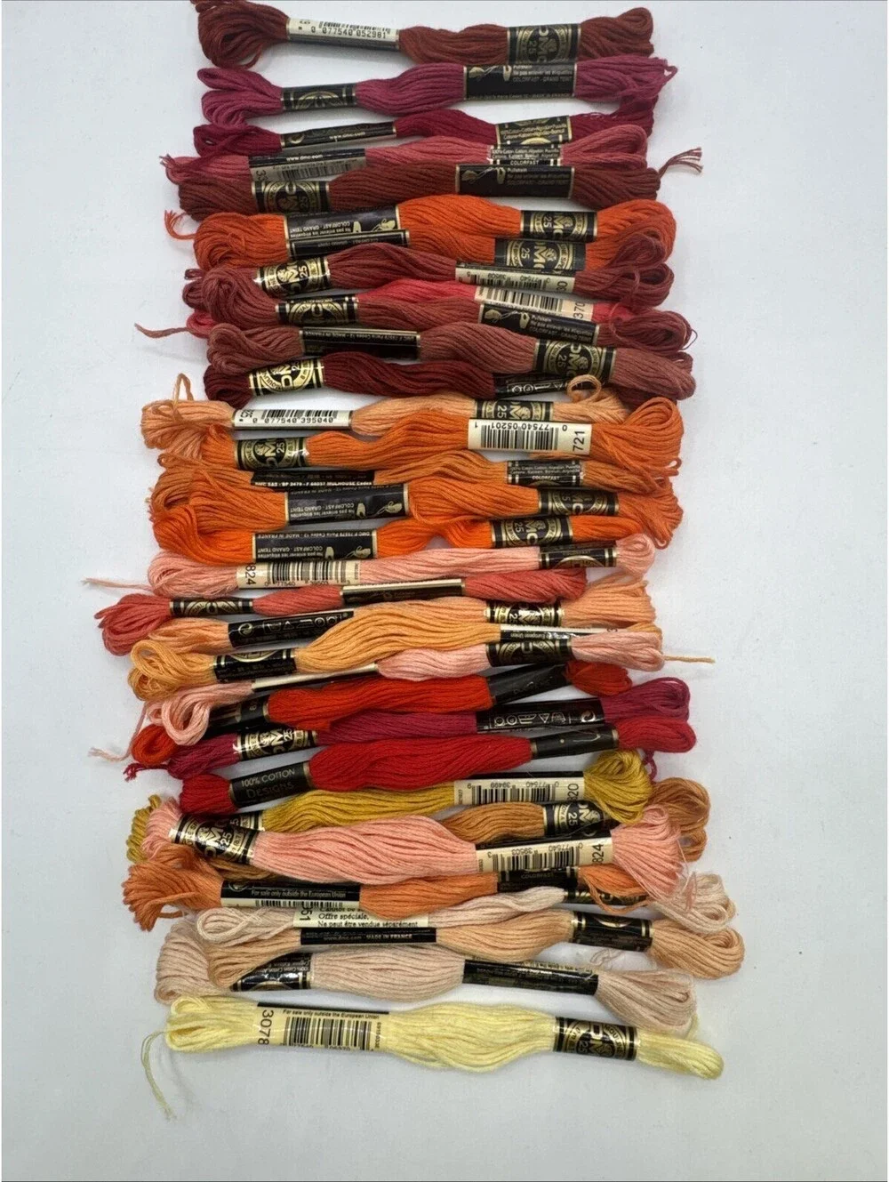 Huge Lot Over 600+ DMC EMBROIDERY FLOSS Skeins Assorted Colors, Case, Cards